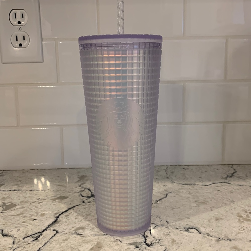 Gorgeous 24 oz Starbuck’s Cup with Lid & Straw